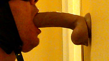Dildo Deepthroat Gay