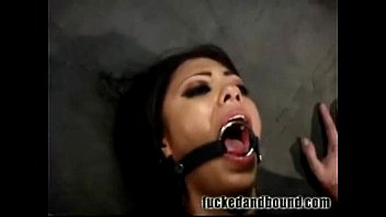 Teen' First Bdsm Session!