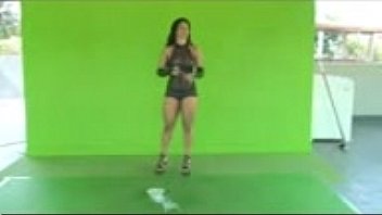 Andreia Mendes Bebendo Leitinho