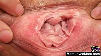 Filthy Amateur Wives Banging Double-sided Sex Toy