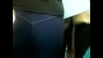 Culona Peruana En Tren 2