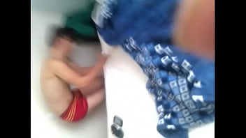 Mi Vecino Me Llama Cuando Se Va Su Mama