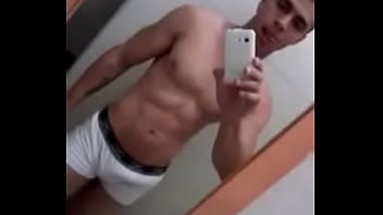 Mostrando A Bundinha