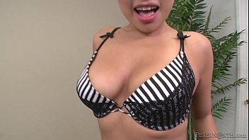 Gia Grace Gives A Good Blowjob