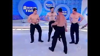 Eu Dançando Com Os Meus Bofes