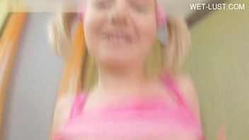 ⁣18 Year Old Pornstar Anal Fisting