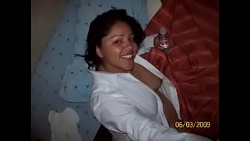 Nadia Mexicana Posando