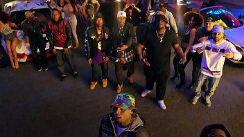 Comendo Umas Novinhas