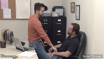 ⁣Married Guy Gets Fucked And Jizzed