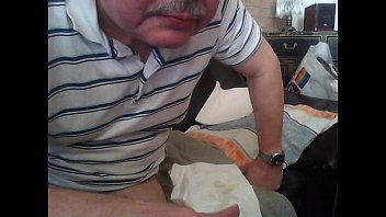 Tueffis Samen Spritzt Beim Wichsen 02