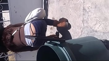 Hilo Dental Entregando Cartas