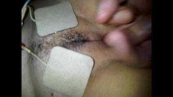 E-stim Of Wife Till She Creams