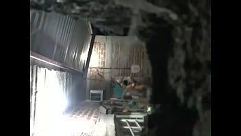 Mi Vecina La Del Poli Bañandose