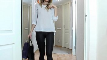 2014-05-20 Malvina - Shopping Girl