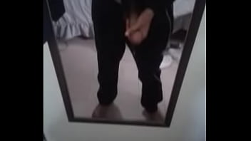 Jovencito Masturbandose En El Espejo