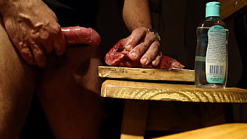 Cojiendo Una Colita De Cuadril Y Rellenandola De Leche