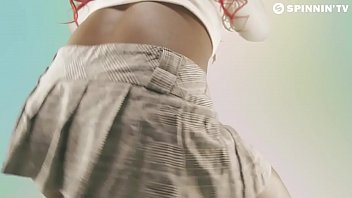 A Lot Of Y. Shaking Their Asses