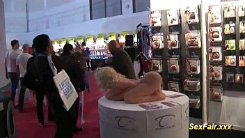 Wild Dame Takes Guy On Stage