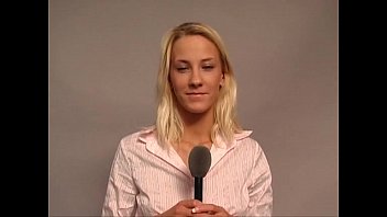 Justine Ashley - Junge Debutantinnen Nackte Pflaumchen (2007)