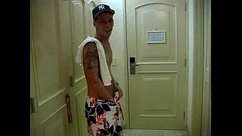 Heteros Mostrando Rabo A Sus Amigas