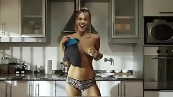 Antonella Balague Cocinando Desnuda Receta 1 Salchichitas Envueltas
