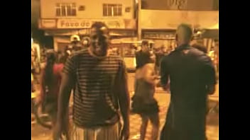 Anderson E Sua Mulher Na Praça