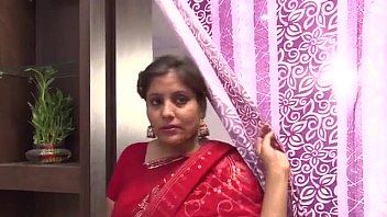 ⁣Boobs, Cleavage, Maid, Aunty, Saree - Unknown - 2025 - Hot - Show - Video 5865116