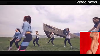 Crazy Russian Teens Dancing At Wwii Memorial