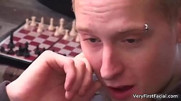 Cute Face Blond Twinkie Drew Gives Gay Porno