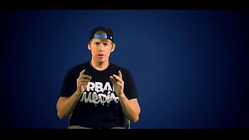 Four Girls Two Nuts - Kyle Hatch