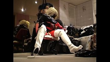 Roxina2010MaskedCockDoll160510