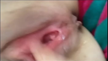 Metiendole El Dedo A Mi Amiga Carol Hasta Que Se Viene Como Una Perra 1