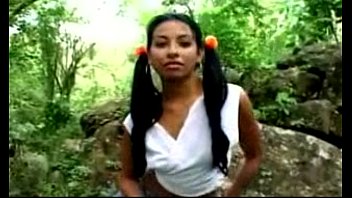 Strip De Morena No Mato