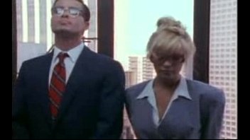 ⁣Loira No Elevador