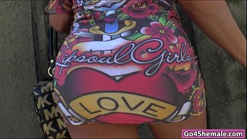 Bubble Butt Tranny Bianca Sereia Ass Fucked By 2 Horny Men