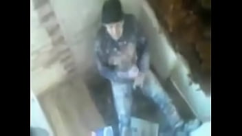 Albañil Jalandosela En La Obra