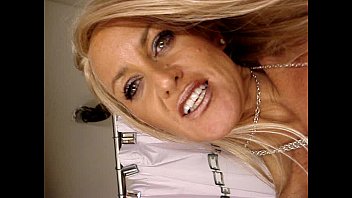 Sexy Babe Plays With Herself In Mirror 2