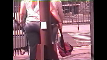 Nalgona Como Lo Mueve