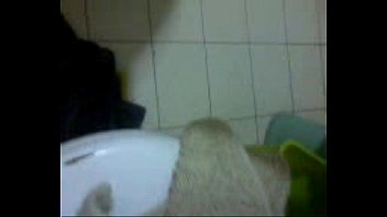 Anal Con Tanga Y Colandome Un Cepillo De Dientes