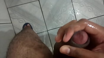 ⁣Gozando No Banho - masturbation, gay, gay-porn - Video 5778136