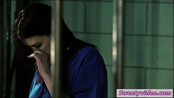 Vicki Helps Bree Become More Comfortable