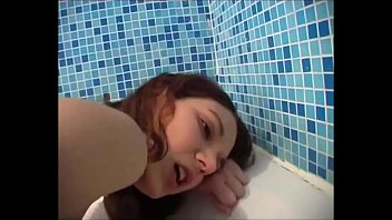 Soumise Et Humiliee Par Ma Meilleure Amie!