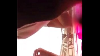 Dos Culos En Mini Calzon Blanco