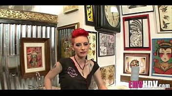 Pussy Munching Emo Babes 102