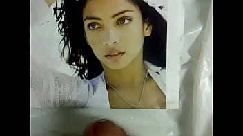 Pissing Cumshot Tribute For Xiomara - 19 Shots