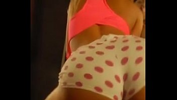 Name Please???? Super Hot Latina