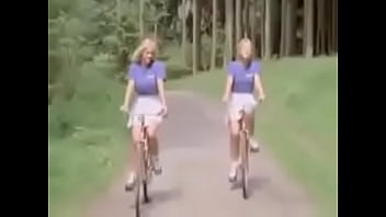 Femme, God, Filles - Unknown - 2025 - Wild - Show - Video 5658582