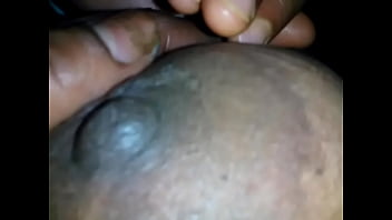 Aunty Showing Bigboobs