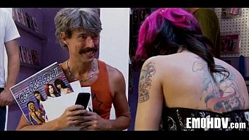 ⁣Emo goth slut 241