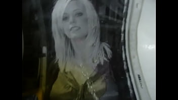 Pee On Kate Gosselin 1